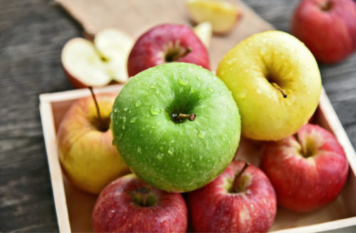21 apple varieties highlighted by Farmers' Almanac.