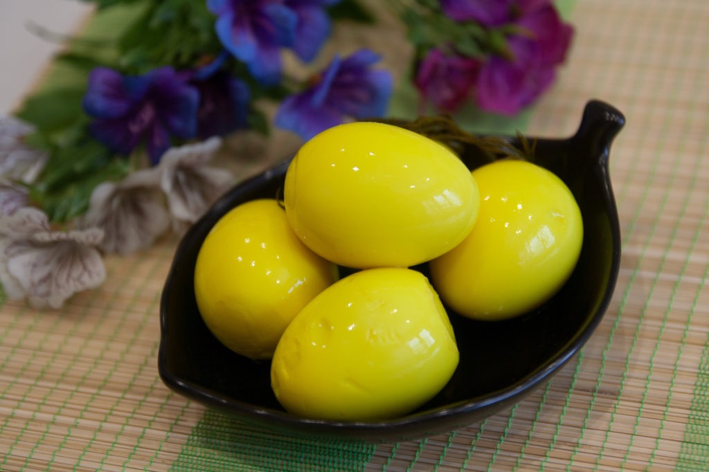 eggs brined in pickle juice