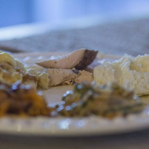Microwaving Thanksgiving Leftovers image