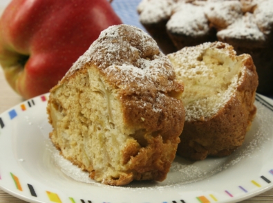 Traditional Jewish Apple Cake featured image