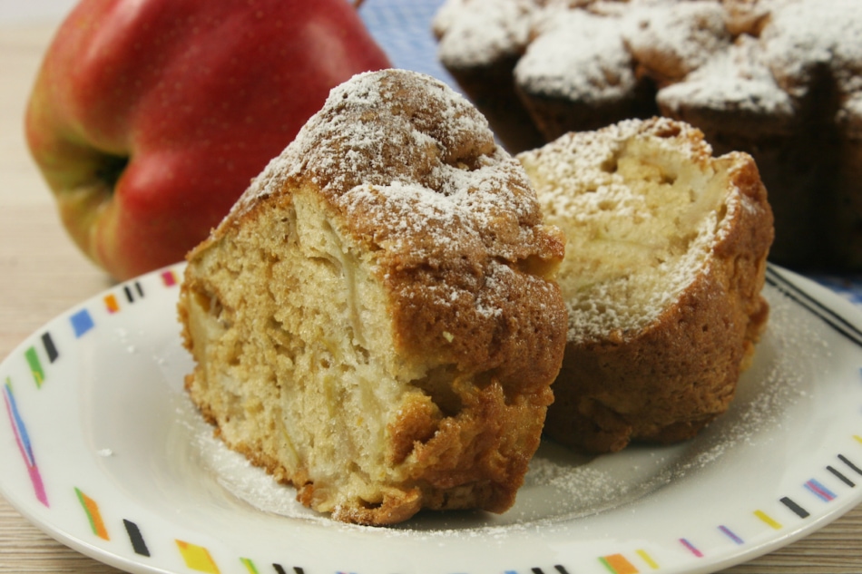 traditional-jewish-apple-cake-farmers-almanac-plan-your-day-grow