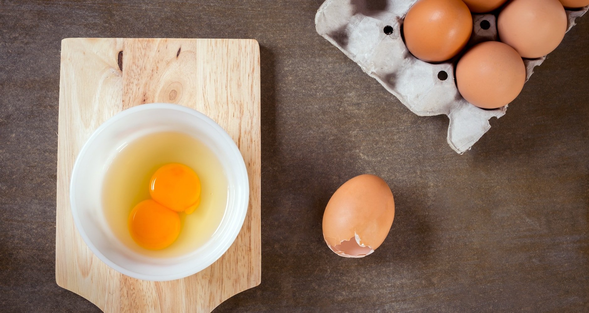 https://www.farmersalmanac.com/wp-content/uploads/2020/11/Food-Superstition-Two-Yolk-Egg-i518585906.jpeg