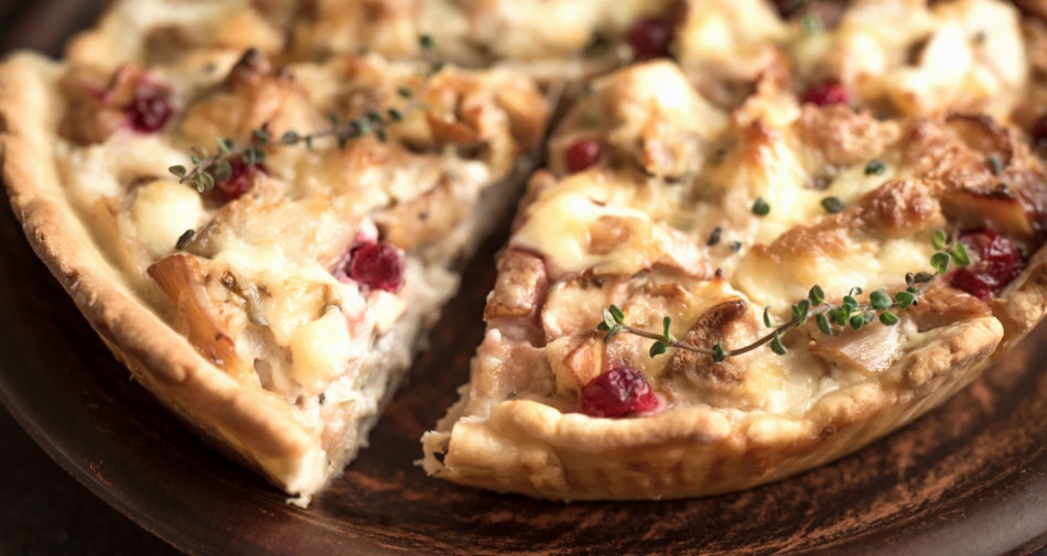 Thanksgiving leftover recipes featuring Harvest pie pizza.