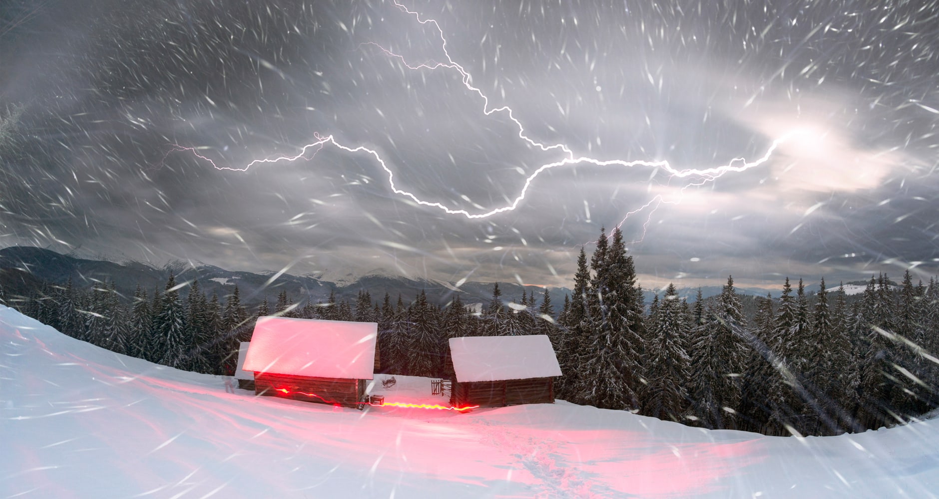 Thunder, Lightning... and SNOW? - Farmers' Almanac - Plan Your Day. Grow  Your Life.