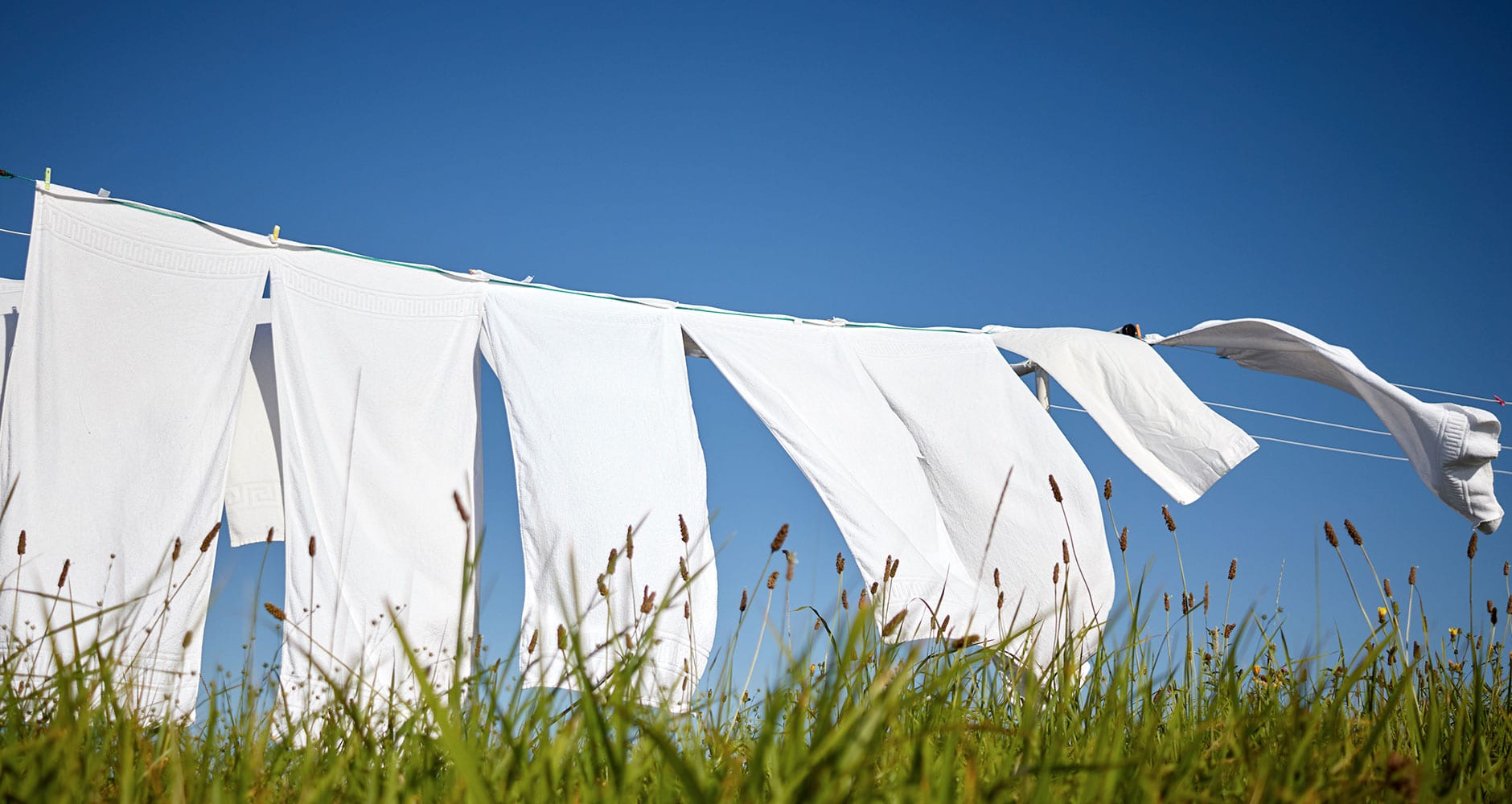 Top Tips For Line-Drying Clothes The Right Way - Farmers' Almanac