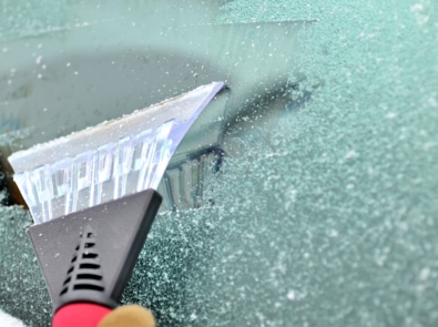 What’s The Best Way To De-Ice A Frosty Windshield? featured image