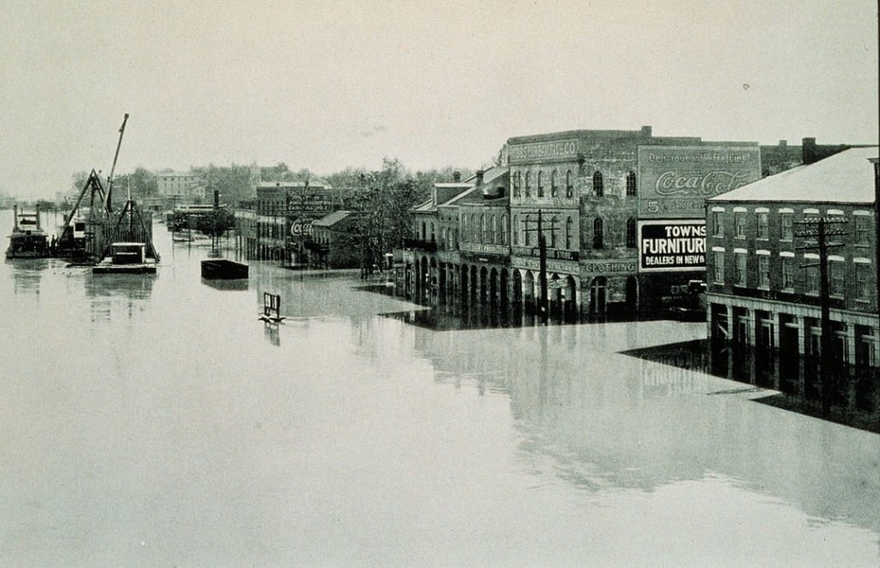 Great Mississippi Flood of 1927 - Mississippi River