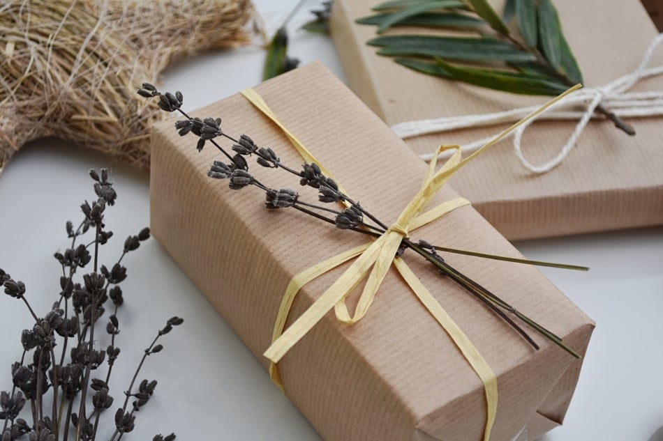 Wrapping Gifts in Nesting Boxes : 5 Steps (with Pictures