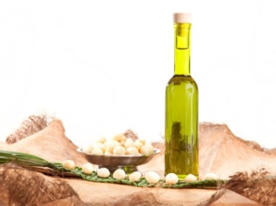 Is Macadamia Nut Oil The New Olive Oil? featured image