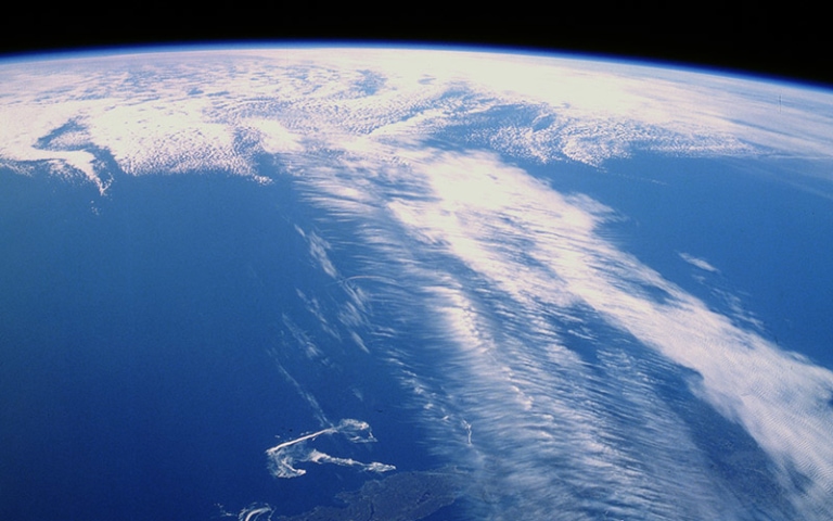 What Exactly Is The Jet Stream? - Farmers' Almanac - Plan Your Day ...