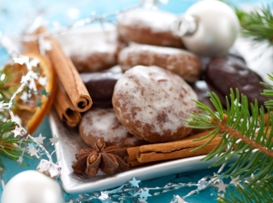 The Holiday Cookie That’s Hard To Pronounce: What Is Pfeffernüsse? featured image