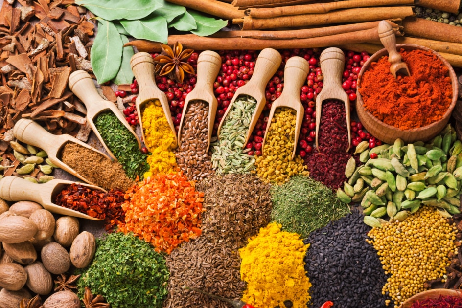 https://www.farmersalmanac.com/wp-content/uploads/2020/11/spices-that-heal-944x630.jpg