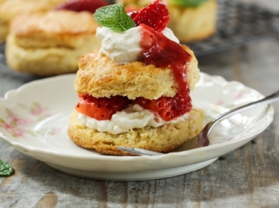 Old-Fashioned Strawberry Shortcake featured image