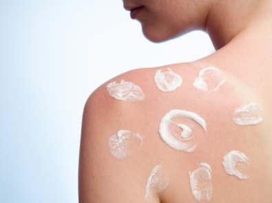 7 Natural Ways to Soothe Sunburn featured image