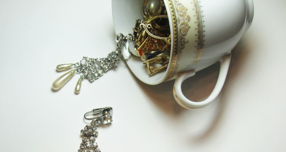 broken teacup for jewlery