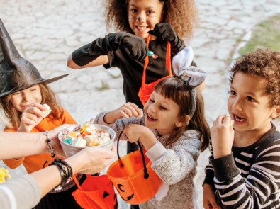 Trick-or-treating - Halloween costume