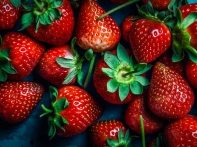 10 Surprising, No-Waste Uses For Strawberry Tops featured image