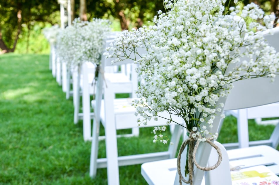 Baby's breath white flowers at wedding