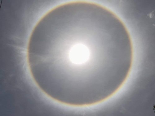 Halo around the sun that heralds bad weather