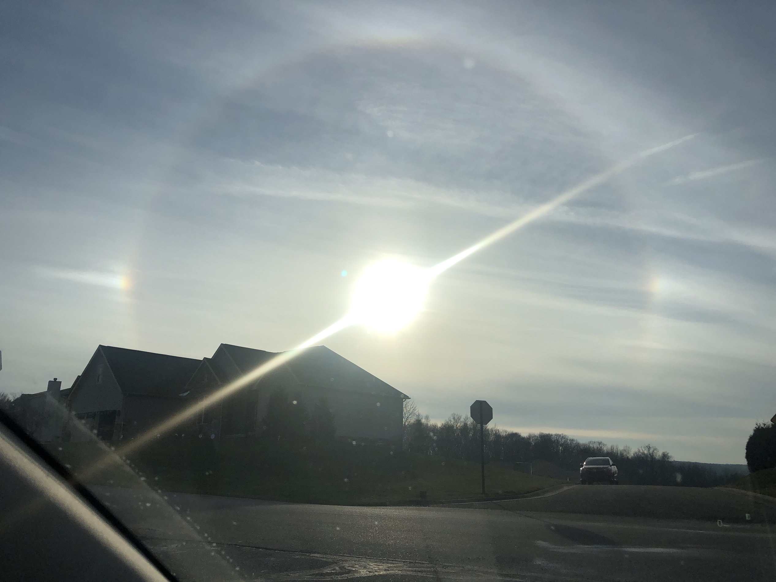 What's A Sun Halo? - Farmers' Almanac - Plan Your Day. Grow Your Life.