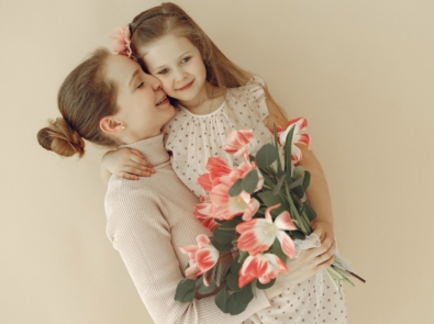 Mother’s Day 2027: Facts, Folklore, Recipes, and Ideas featured image