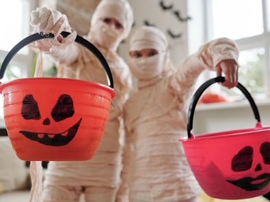 Halloween Candy Is Expensive This Year. Here’s How Much You Actually Need. featured image